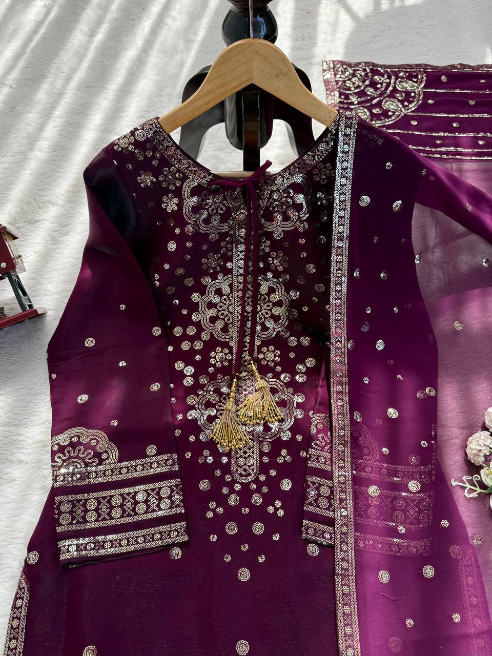 Wine Roman Glass Embroidered Suit Set