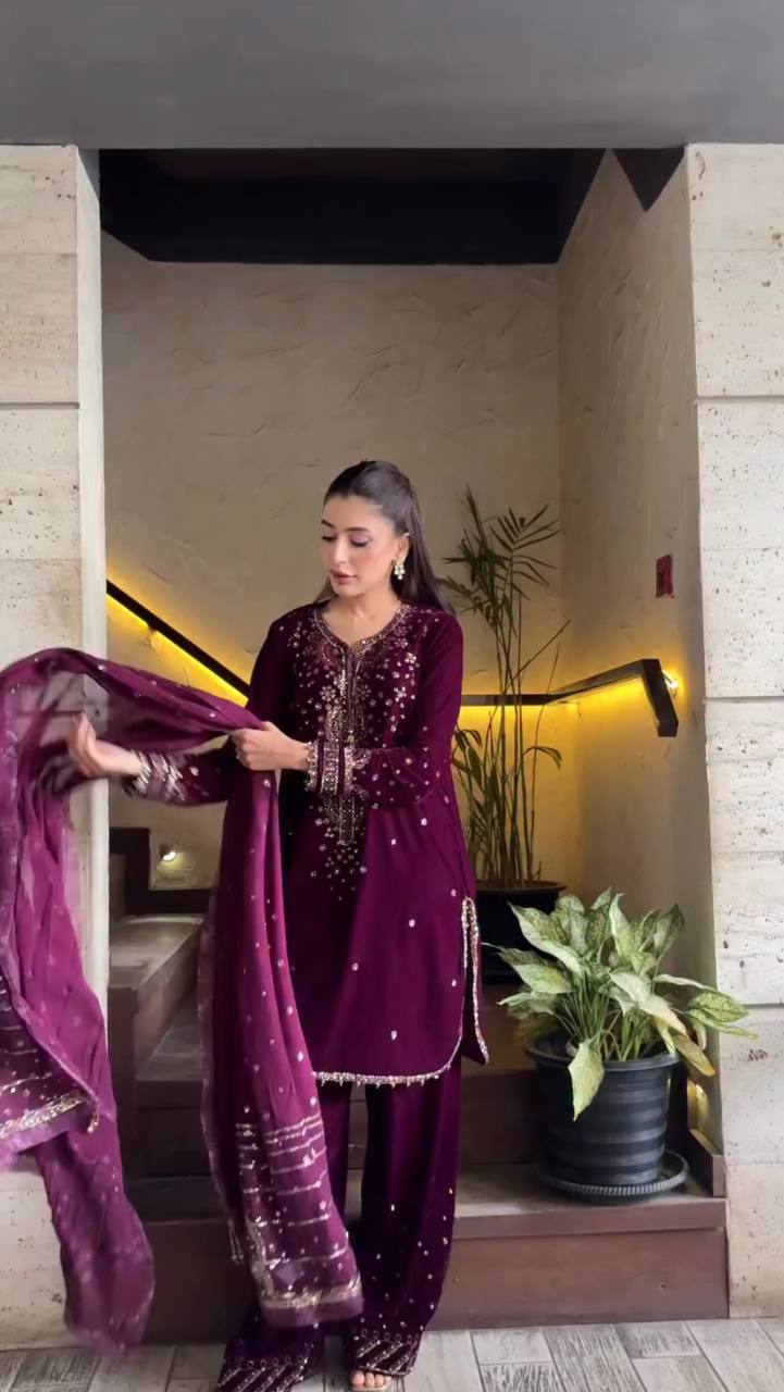 Wine Roman Glass Embroidered Suit Set