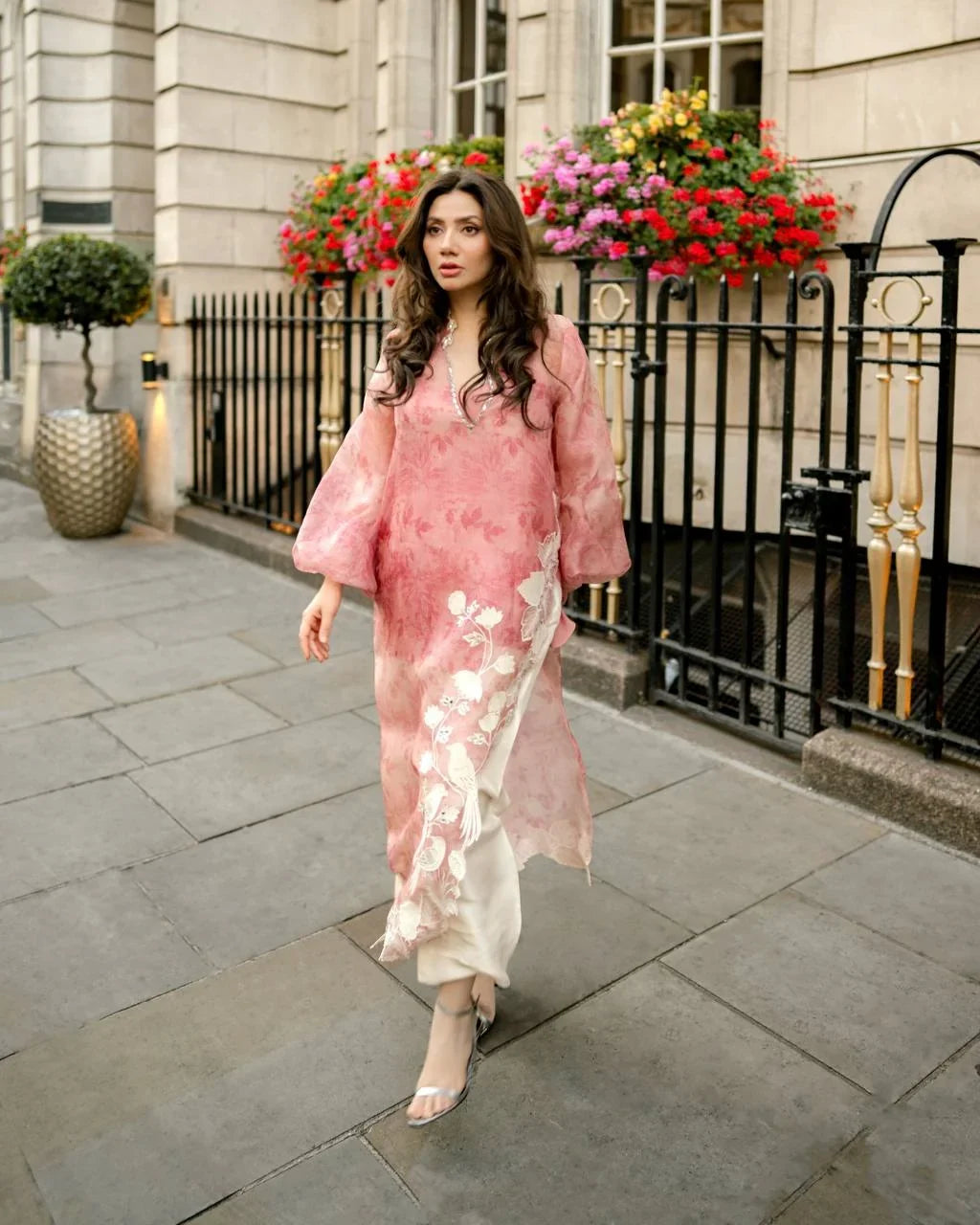 Pink Organza Kurta Set with Cutwork